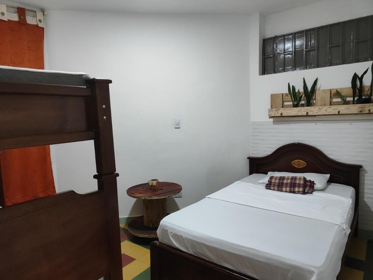 Serrania Hostal Medellín Eksteriør bilde